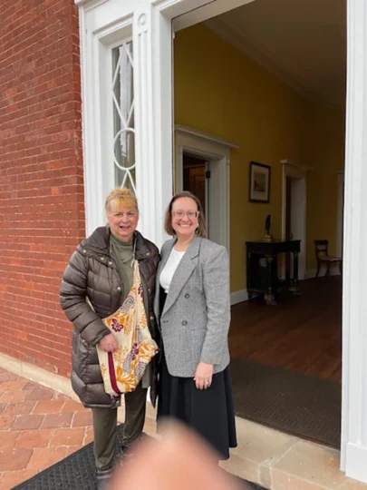 Robert-Mills-House-Front-Door-with-Visitor-Experience-Manager-Heather-Bacon-Rogers